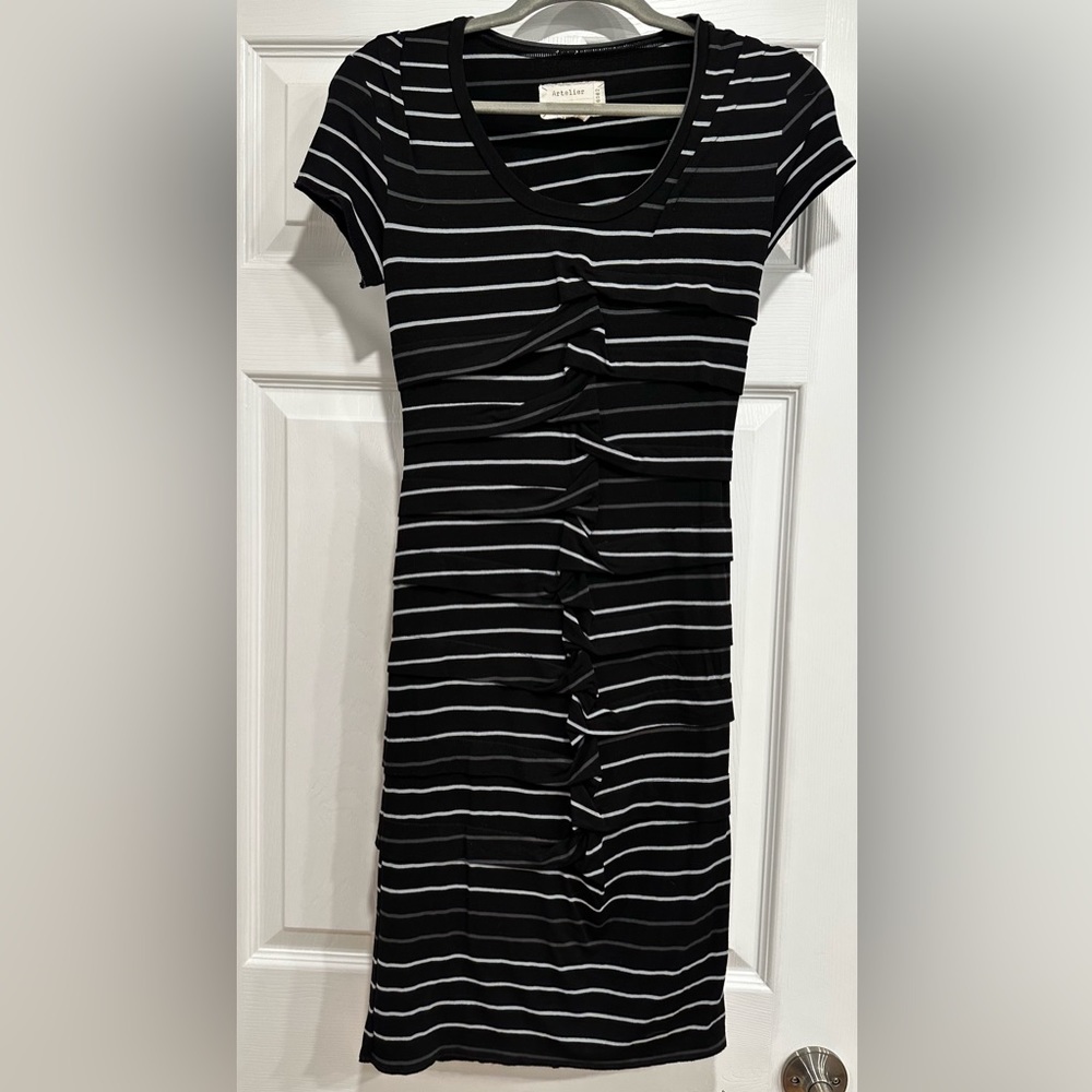 Artelier by Nicole Miller midi dress size small